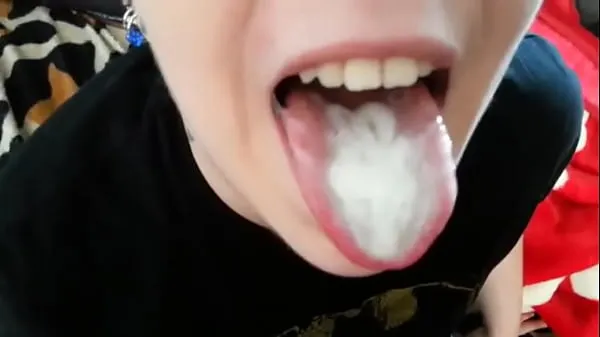 Tonton Girlfriend takes all sperm in mouth Film terpopuler