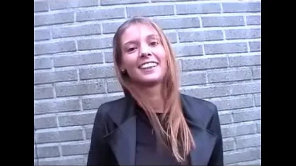 Bekijk Flemish Stephanie fucked in a car (Belgian Stephanie fucked in car topfilms