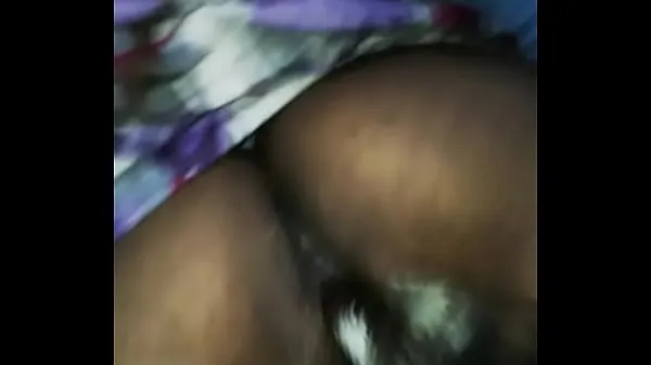 Bekijk a Tanzanian inserting a bottle into her vagina topfilms