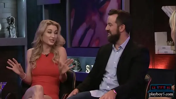 Titta på Talk show about sex talks about having sex in public populäraste filmer