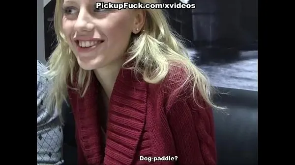 Se Public fuck with a gorgeous blonde topfilm