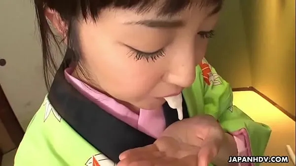 Katso Asian bitch in a kimono sucking on his erect prick suosituinta elokuvaa
