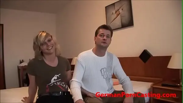 Katso German Amateur Gets Fucked During Porn Casting suosituinta elokuvaa