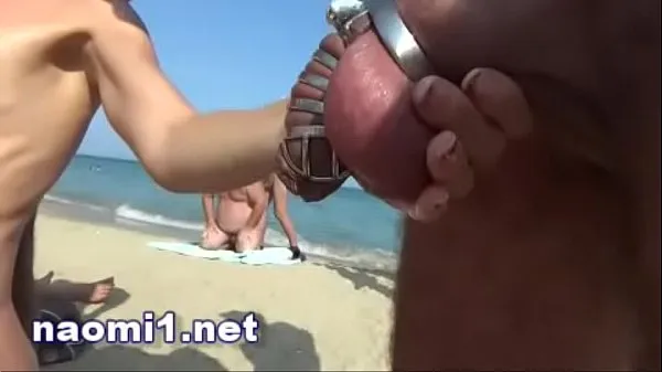 Tonton piss and multi cum on a swinger beach cap d'agde Filem teratas