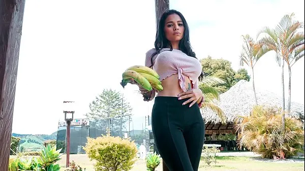 Tonton MAMACITAZ - Garcia - Sexy Latina Tastes Big Cock And Gets Fucked Filem teratas