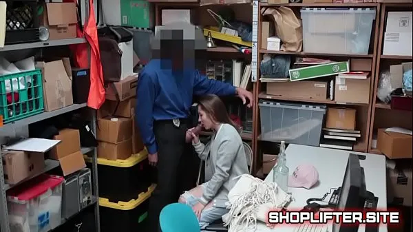Shoplifter Incident Featuring Hayden Hennessy인기 영화 보기