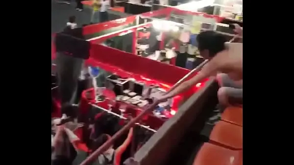 Pozrite si Girl got fucked in at a game worldstar rome on IG najlepšie filmy