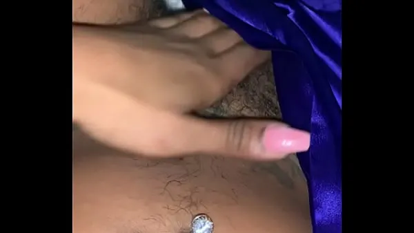 Tonton Showing A Peek Of My Furry Pussy On Snap **Click The Link Filem teratas