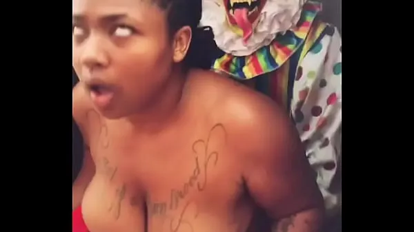 Katso Gibby The Clown sales a house with his dick suosituinta elokuvaa