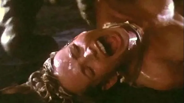 Worm Sex Scene From The Movie Galaxy Of Terror : The giant worm loved and impregnated the female officer of the spaceship سر فہرست فلمیں دیکھیں