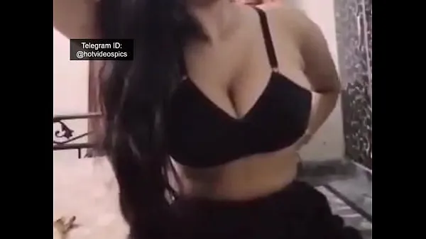 Se GF showing big boobs on webcam topfilm