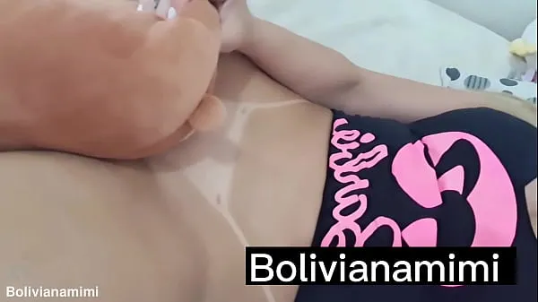 Bekijk My teddy bear bite my ass then he apologize licking my pussy till squirt.... wanna see the full video? bolivianamimi topfilms