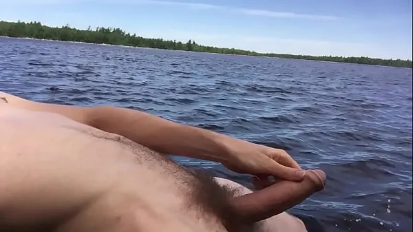 Sledujte BF's STROKING HIS BIG DICK BY THE LAKE AFTER A HIKE IN PUBLIC PARK ENDS UP IN A HUGE 11 CUMSHOT EXPLOSION!! BY SEXX ADVENTURES (XVIDEOS nejlepších filmů