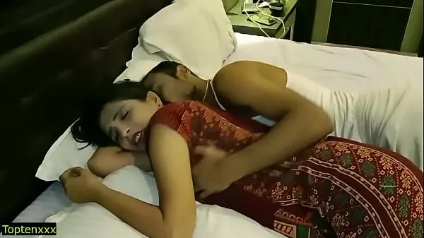 Titta på Indian hot beautiful girls first honeymoon sex!! Amazing XXX hardcore sex populäraste filmer