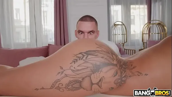 Tonton Huge Tits Massage Film terpopuler