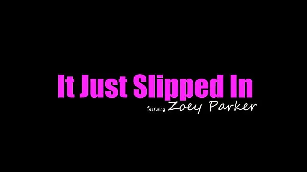 Oglejte si Wait. Why is there a dick in me?" confused Zoe Parker asks Stepbro - S2:E8 najboljše filme