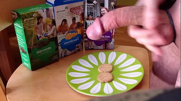 شاهد Cum on Girl Scout cookies and eat them أفضل الأفلام