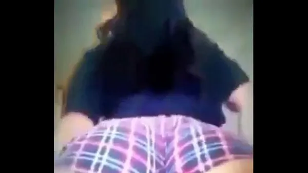 Se Thick white girl twerking topfilm
